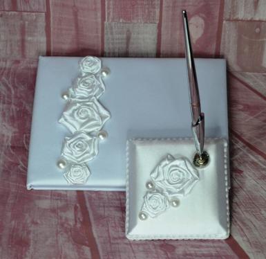 Wedding  Guest Book and Pen Set - Roses and Pearls Image 1