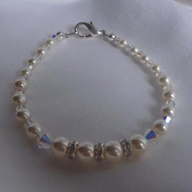 Wedding  Timeless Swarovski Crystal and Pearl Bracelet Image 1