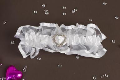 Wedding  Diamante Heart Garter Image 1