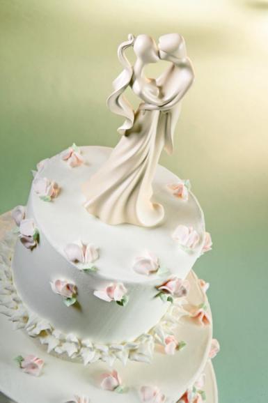 Wilton First Kiss Cake Topper 202-258 Image 1