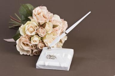 Wedding  Silver Sweethearts Pen Set Image 1