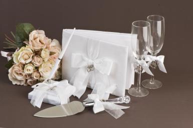 Wedding  Sweethearts Gift Box - Toasting Glasses, Server, Guest Book & Pen Image 1