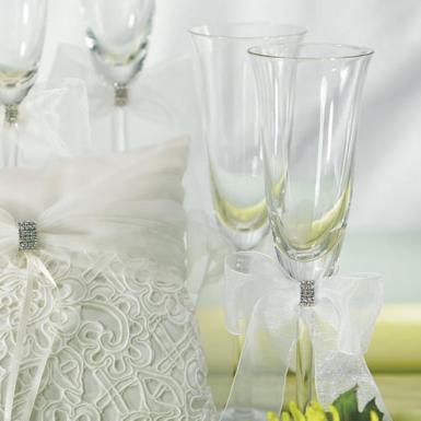 Wedding  Bridal Tapestry Toasting Set White Image 1