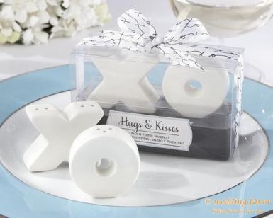Wedding  XO Design Hugs and Kisses Salt and Pepper Shakers Image 1