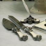 Decorative Fleur De Lis Cake Serving Set image