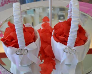 Wedding  150 Artificial Rose Petals Image 1